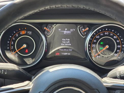 Used 2023 Jeep Wrangler Unlimited Sport image 32