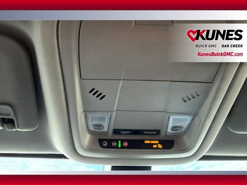 Used 2023 GMC Acadia SLE image 24