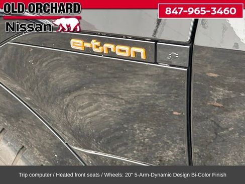 Used 2022 Audi e-tron Premium image 9