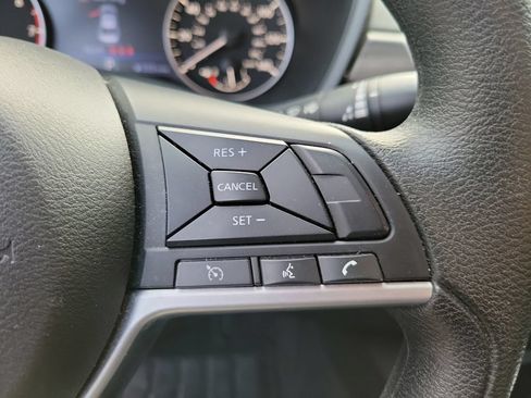 Used 2025 Nissan Altima 2.5 SV FWD image 26