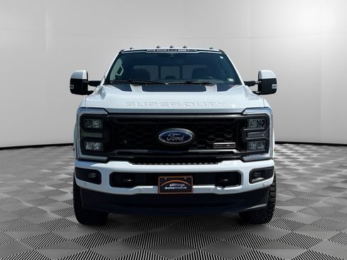 Used 2023 Ford F250 Lariat w/ Lariat Ultimate Package AWD/4WD image 3