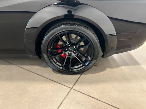 Used 2022 Dodge Challenger SRT Hellcat RWD image 38