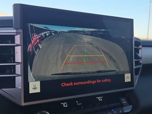 Used 2025 Toyota Tundra Limited image 24