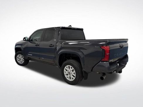 Used 2024 Toyota Tacoma SR5 image 3