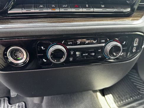 Certified 2023 Chevrolet Silverado 1500 LT AWD/4WD image 24