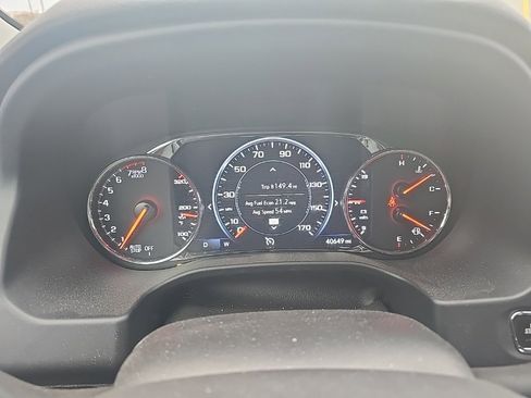 Used 2022 GMC Acadia SLT w/ Technology Package image 3