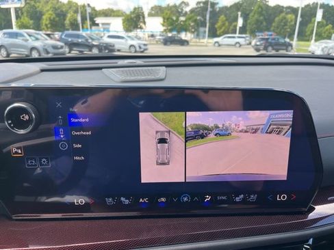 New 2026 Chevrolet Traverse RS w/ LPO, Floor Liner Package image 32