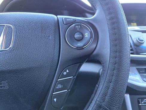 Used 2014 Honda Accord Touring image 18