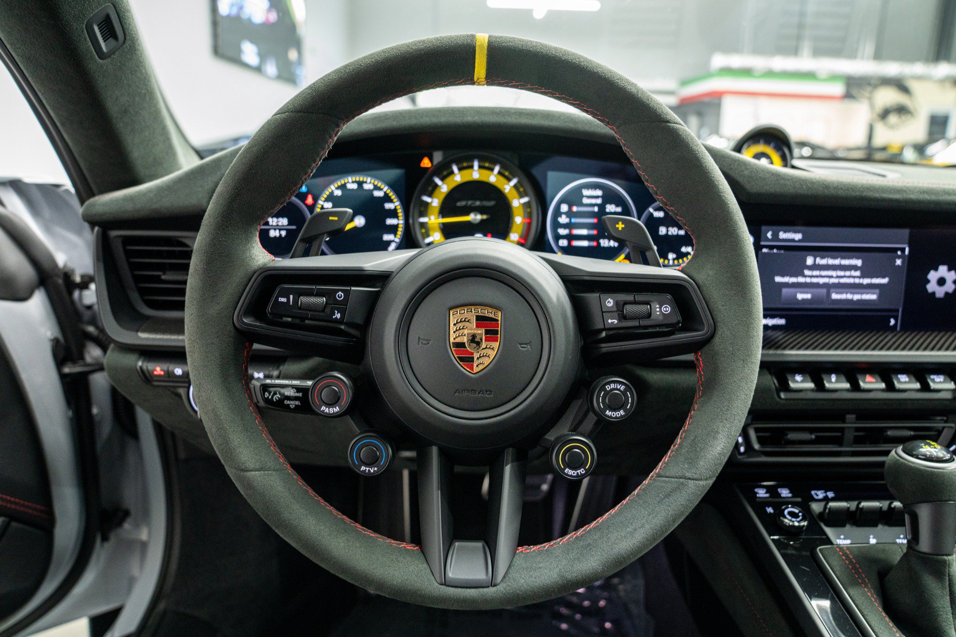 Used 2025 Porsche 911 GT3 RS RWD image 14