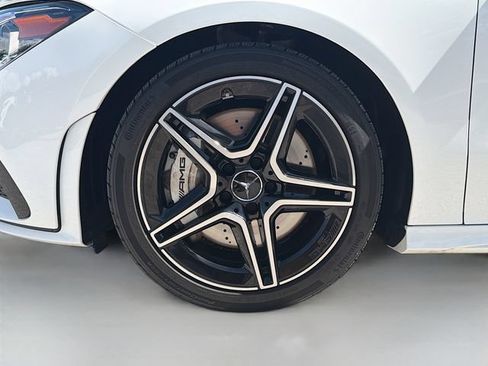 Used 2023 Mercedes-Benz CLA 35 AMG 4MATIC image 40
