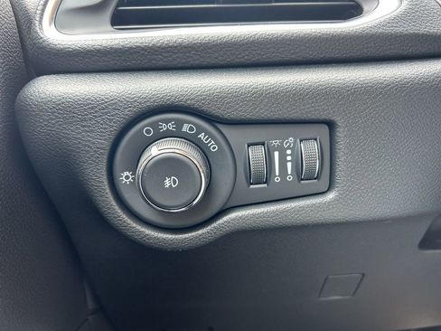 New 2026 Chrysler Pacifica Limited w/ S Appearance Package image 27