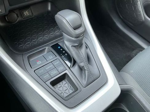 Used 2024 Toyota RAV4 LE image 20