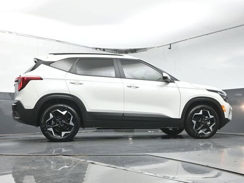 Used 2025 Kia Seltos S FWD image 37