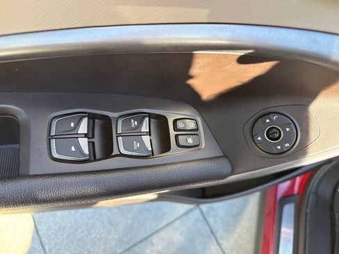 Used 2017 Hyundai Santa Fe Sport FWD image 12