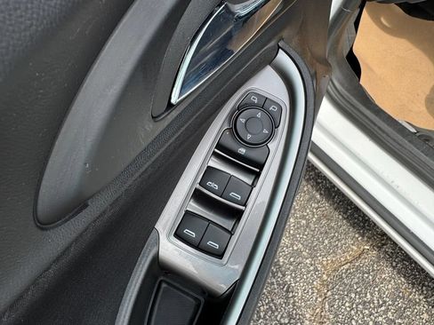 Used 2022 Chevrolet Malibu LT FWD image 10