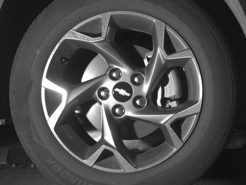 Used 2025 Chevrolet Trax LT w/ LT Convenience Package image 13