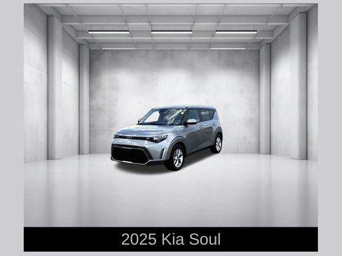 Used 2025 Kia Soul S FWD image 1