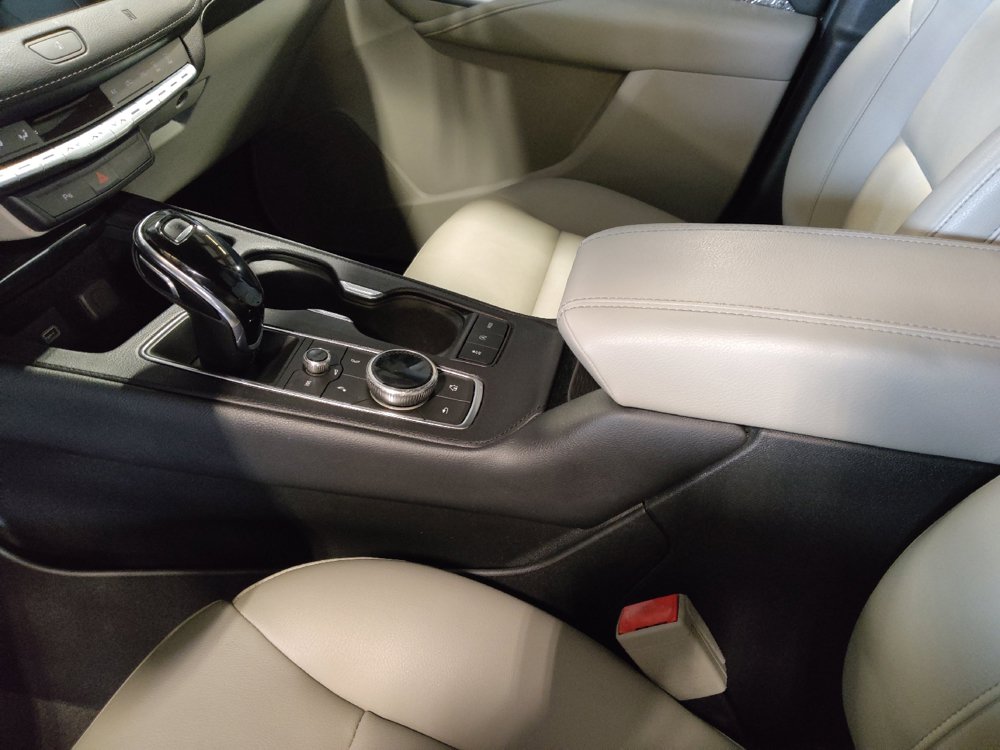 Used 2020 Cadillac XT4 Luxury FWD image 26