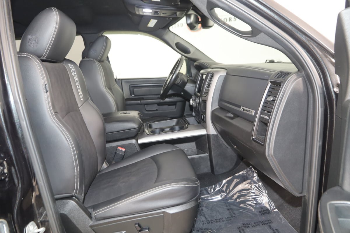 Used 2018 RAM 1500 Rebel w/ Luxury Group AWD/4WD image 11