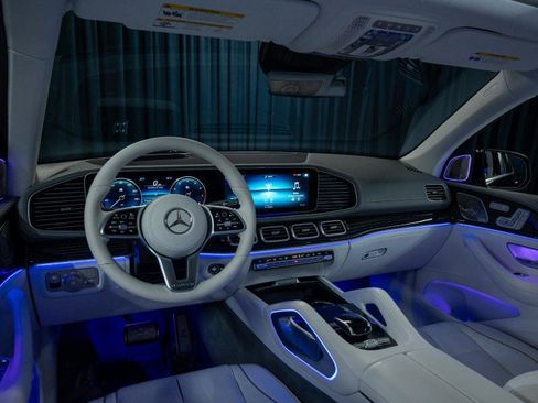 Certified 2023 Mercedes-Benz Maybach GLS 600 Maybach 600 4MATIC® SUV image 16