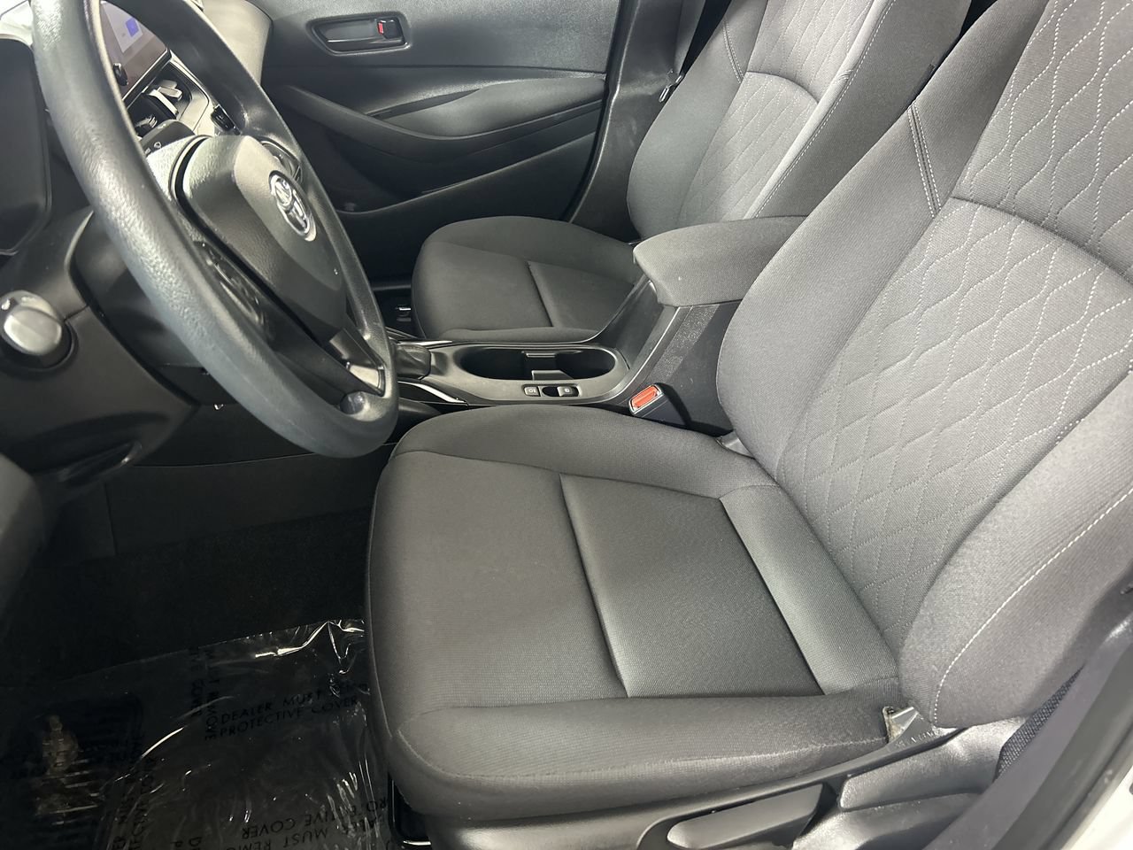 Used 2025 Toyota Corolla LE FWD image 21