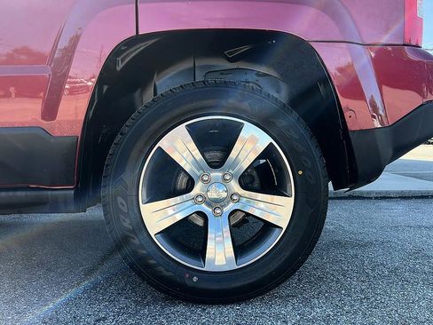 Used 2017 Jeep Patriot High Altitude AWD/4WD image 23