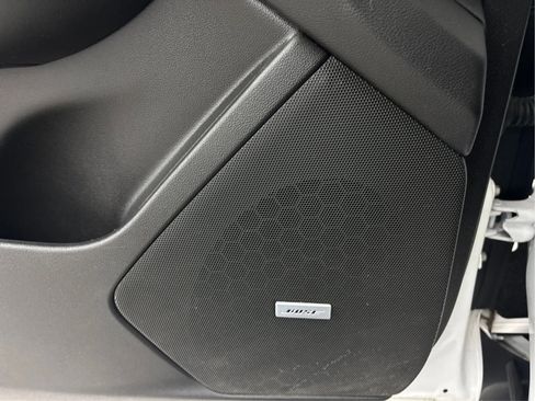 Used 2017 Cadillac XT5 Premium Luxury FWD image 39
