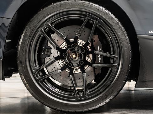 Used 2010 Lamborghini Murcielago LP 670-4 SV image 49