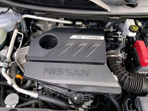 Used 2024 Nissan Rogue SV FWD image 30