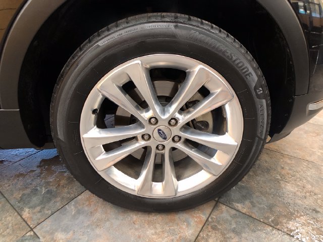 Certified 2019 Ford Explorer Limited w/ Ford Safe & Smart Package AWD/4WD image 9