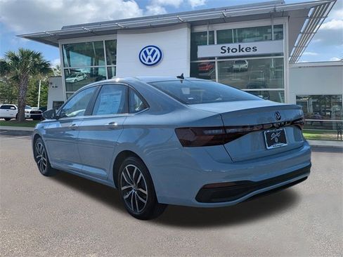 New 2026 Volkswagen Jetta SE image 6