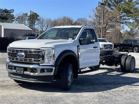 New 2026 Ford F550 XL image 24