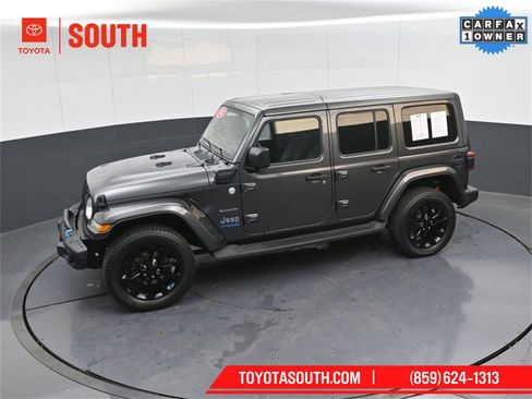 Used 2022 Jeep Wrangler Unlimited Sahara image 46