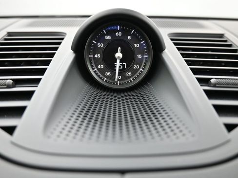 Used 2025 Porsche Panamera 4 image 22