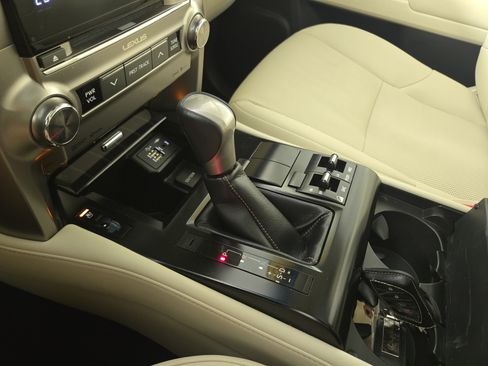Used 2020 Lexus GX 460 Premium w/ Premium Package AWD/4WD image 25