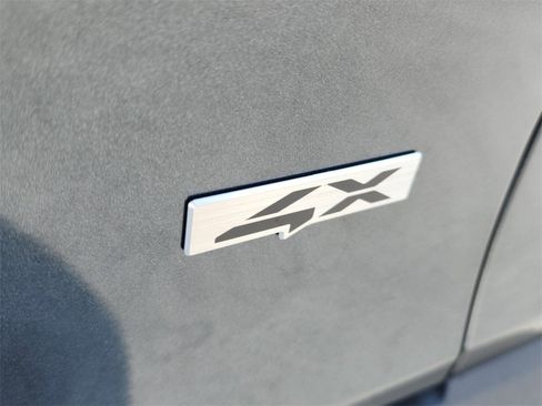 New 2025 Kia Seltos SX image 5