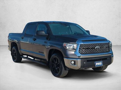Used 2021 Toyota Tundra SR5 w/ SR5 Upgrade Package image 3