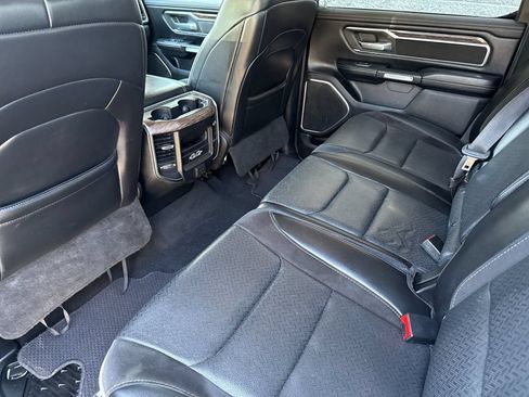 Used 2019 RAM 1500 Laramie AWD/4WD image 11
