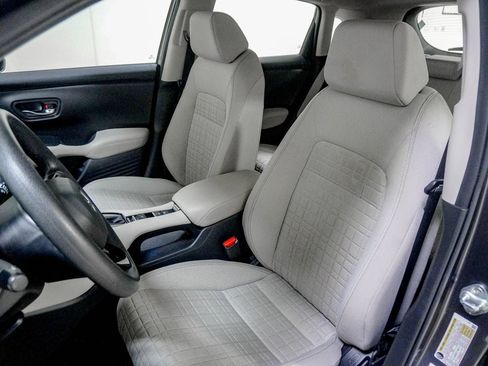 Used 2023 Honda HR-V LX image 18