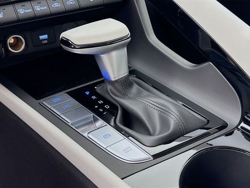 New 2026 Hyundai Elantra Limited FWD image 27