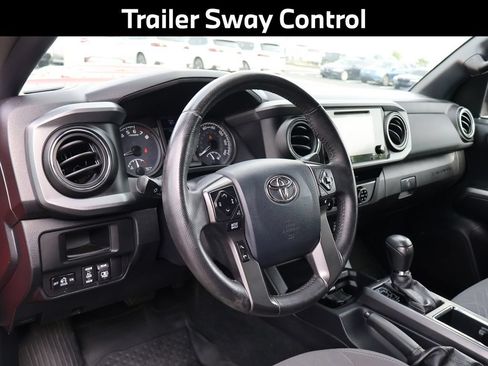 Used 2017 Toyota Tacoma TRD Sport w/ Tow Package AWD/4WD image 20