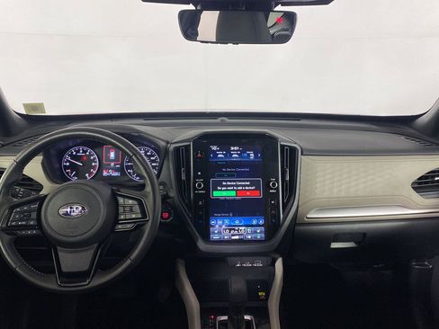 Used 2025 Subaru Forester Premium AWD/4WD image 12