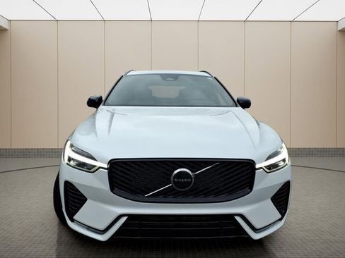 New 2026 Volvo XC60 B5 Core w/ Climate Package AWD/4WD image 4