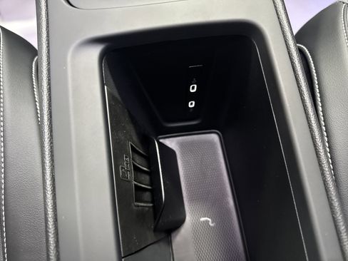 New 2026 Volkswagen Tiguan SE R-Line image 25