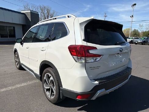 Certified 2023 Subaru Forester Touring AWD/4WD image 3