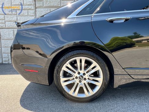 Used 2016 Lincoln MKZ w/ Equipment Group 200A Select FWD image 12