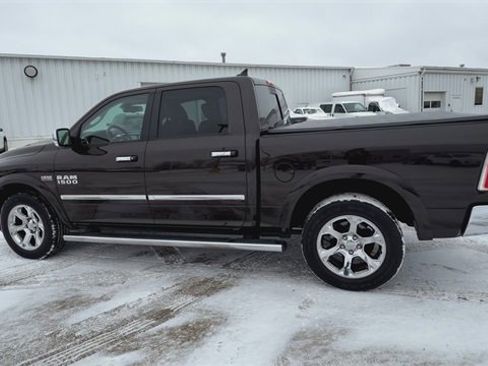 Used 2017 RAM 1500 Laramie w/ Convenience Group image 39