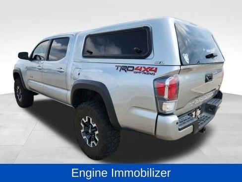 Used 2023 Toyota Tacoma TRD Off-Road w/ Technology Package AWD/4WD image 7