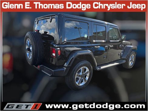 Certified 2022 Jeep Wrangler Unlimited Sahara image 7