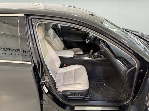 Used 2017 Lexus ES 350 w/ Luxury Package FWD image 13
